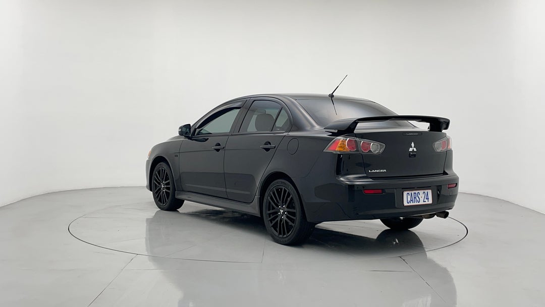 Left Back Diagonal (45- Degree) View