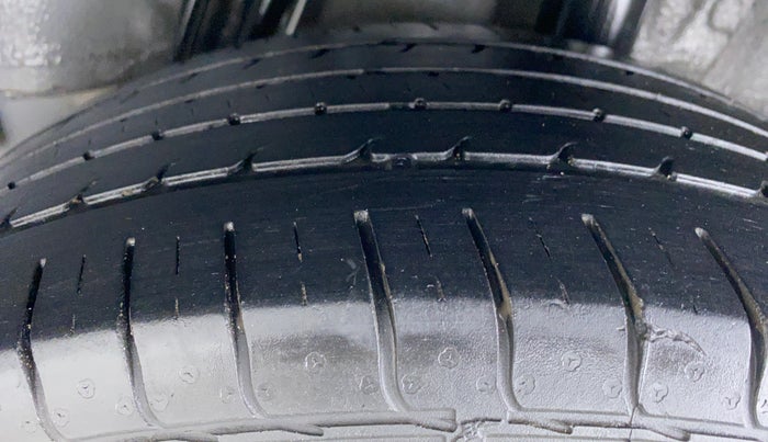 2017 Honda WR-V 1.2 i-VTEC VX MT, Petrol, Manual, 34,078 km, Left Rear Tyre Tread