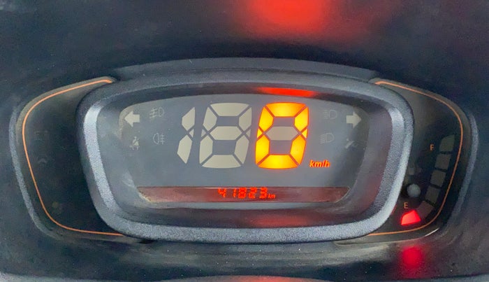 2018 Renault Kwid 1.0 RXT Opt, Petrol, Manual, 41,823 km, Odometer Image