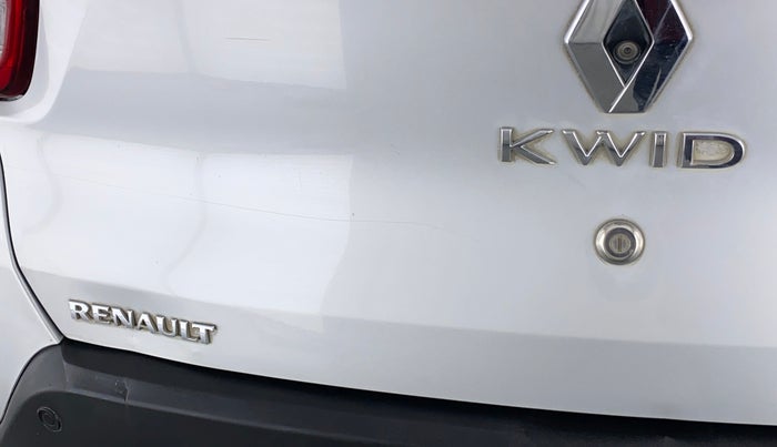 2018 Renault Kwid 1.0 RXT Opt, Petrol, Manual, 41,823 km, Dicky (Boot door) - Minor scratches