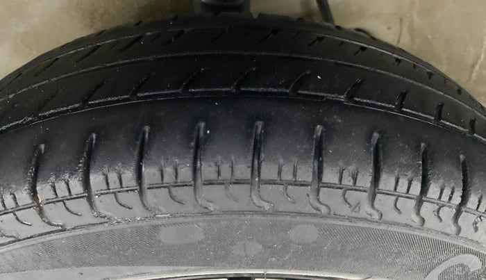 2019 Maruti Alto 800 LXI, Petrol, Manual, 17,510 km, Left Front Tyre Tread