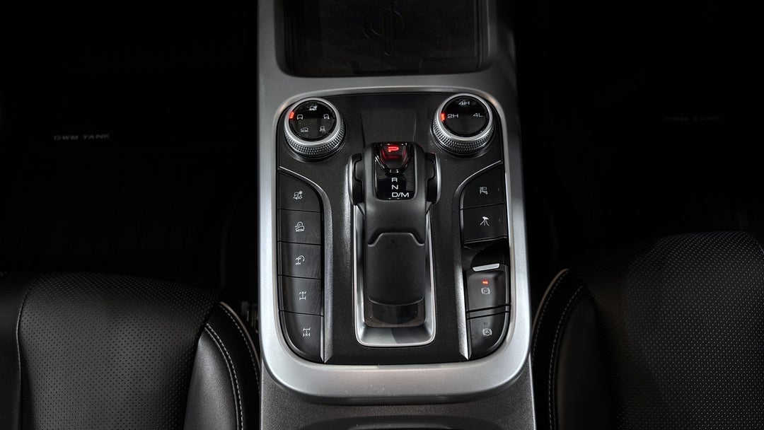 2025 GWM Tank 300 Ultra Diesel, Automatic, 3424 km, Gear Lever 