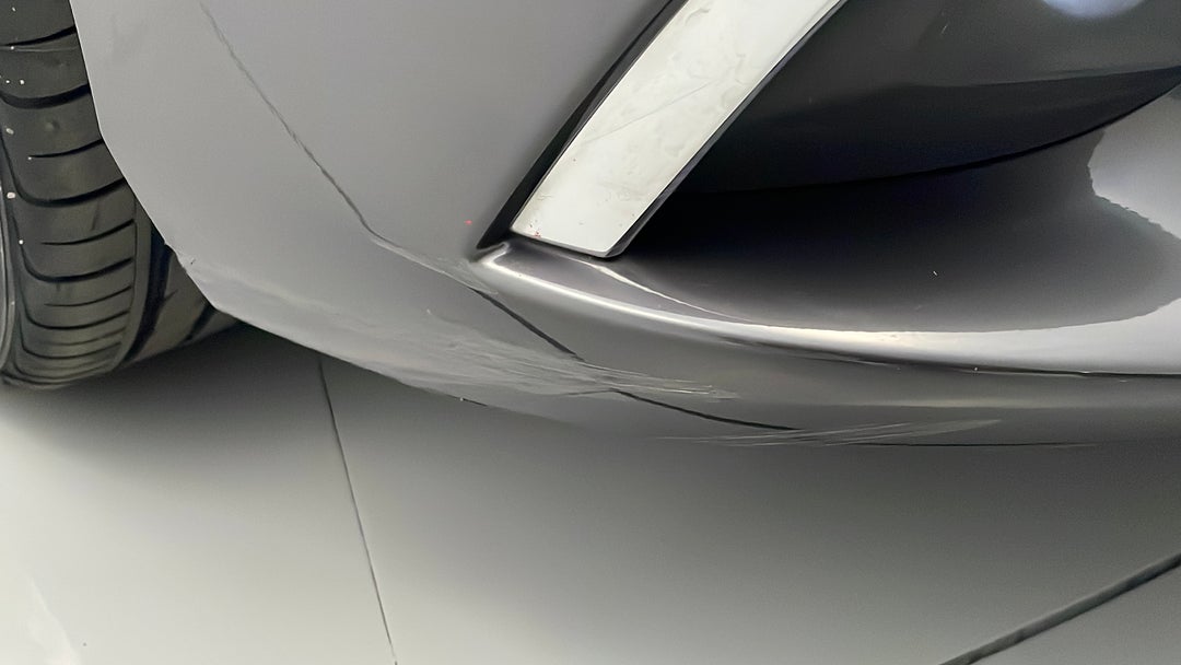 Bumper Front Scratch