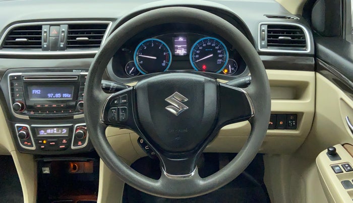2016 Maruti Ciaz VDI+ SHVS, Diesel, Manual, 1,09,939 km, Steering Wheel Close-up