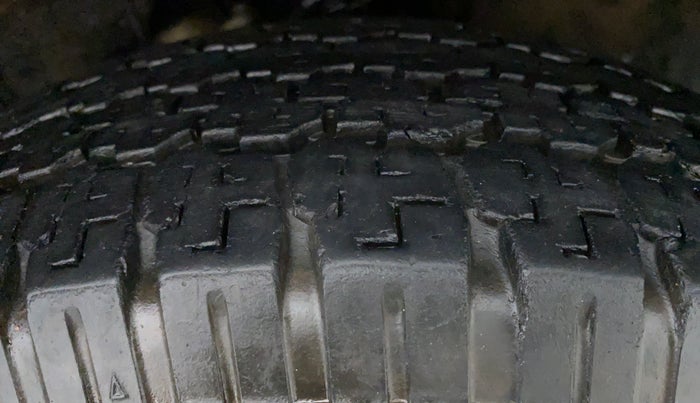 2017 Tata Hexa Varicor 400 XM, Diesel, Manual, 43,503 km, Left Front Tyre Tread