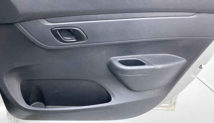 2016 Renault Kwid RXT, Petrol, Manual, 93,211 km, Driver Side Door Panels Control