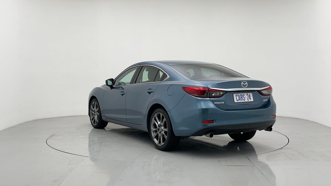 Left Back Diagonal (45- Degree) View