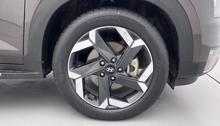 2021 Hyundai ALCAZAR PLATINUM(O) 7STR 1.5 AT, Diesel, Automatic, 26,541 km, Right Front Wheel