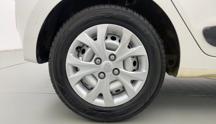2016 Hyundai Grand i10 ERA 1.2 VTVT, Petrol, Manual, 50,976 km, Right Rear Wheel