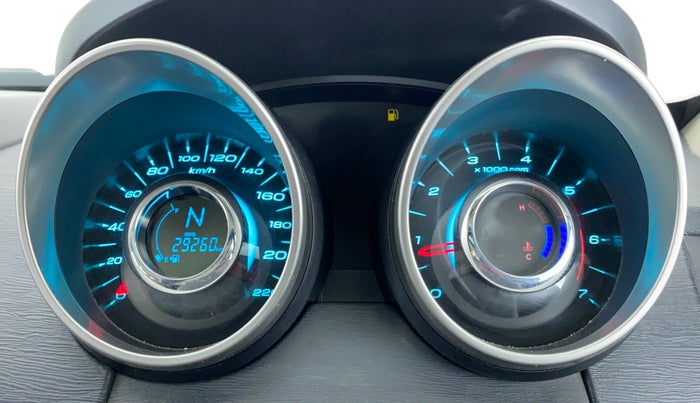 2019 Mahindra XUV500 W9, Diesel, Manual, 29,839 km, Odometer Image