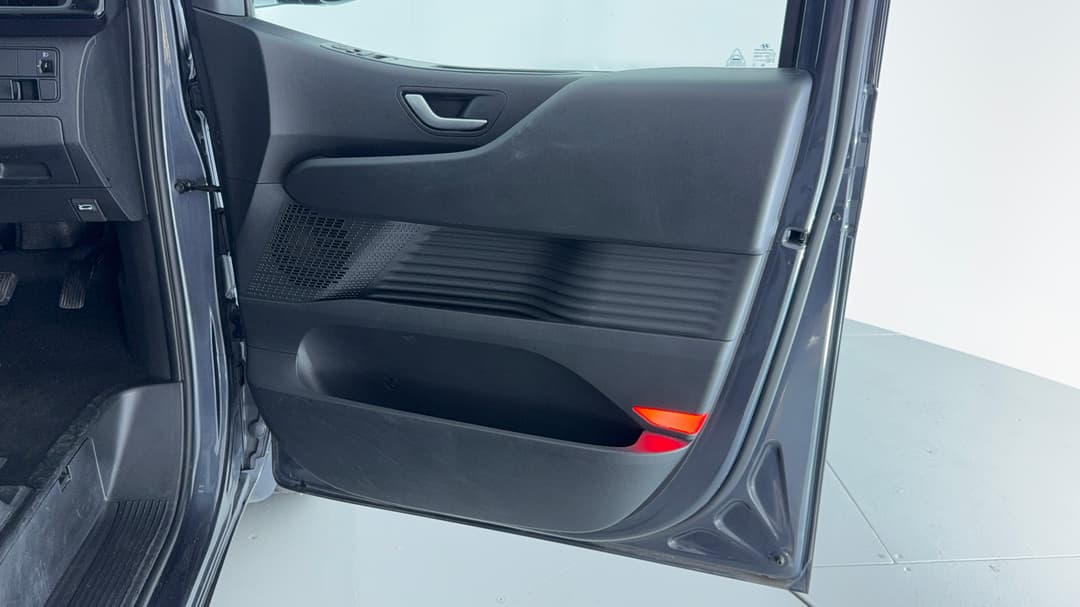 2022 Hyundai Staria Staria, Automatic, 84938 km, Speaker View