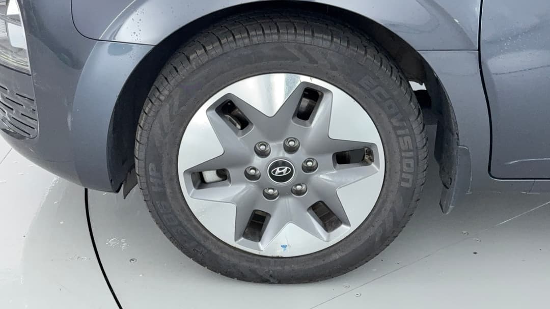 2022 Hyundai Staria Staria, Automatic, 84938 km, Left Front Wheel