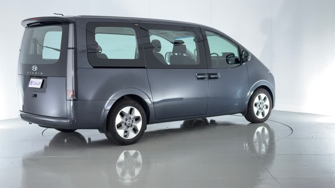 2022 Hyundai Staria Staria, Automatic, 84938 km, Right Back Diagonal (45- Degree) View