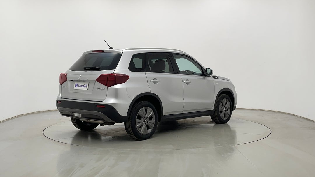 Right Back Diagonal (45- Degree) View