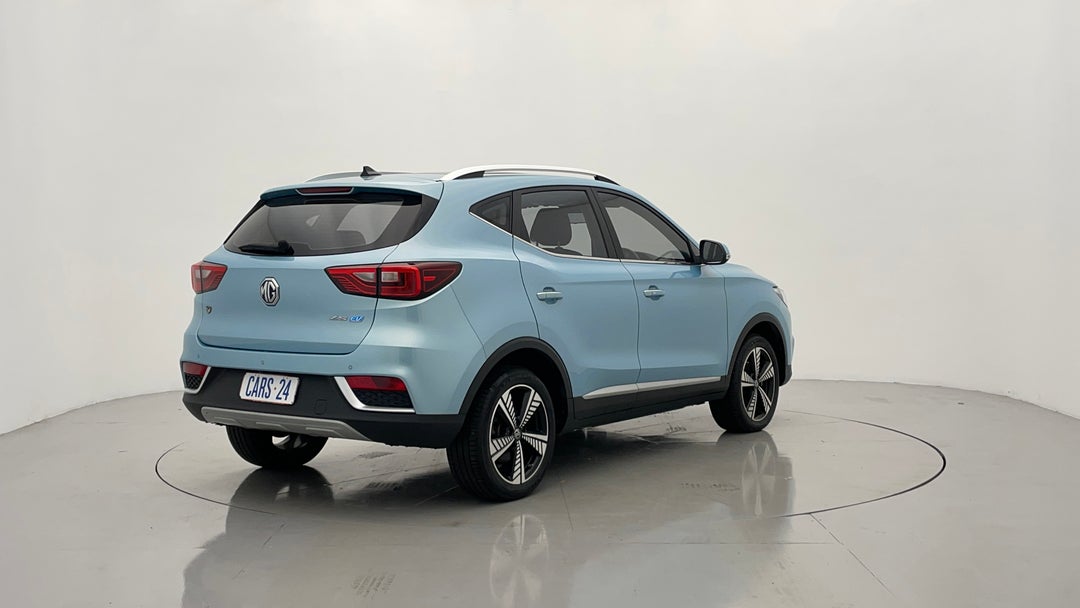 Right Back Diagonal (45- Degree) View