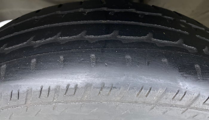 2016 Maruti Wagon R 1.0 LXI, Petrol, Manual, 33,278 km, Left Front Tyre Tread
