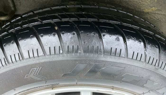 2015 Maruti Celerio VXI d, Petrol, Manual, 19,970 km, Right Rear Tyre Tread