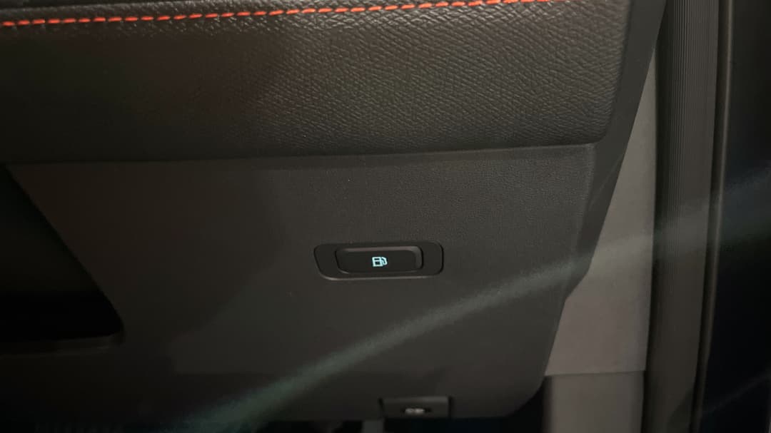 2025 Byd Shark 6 Dual Motor Premium, Automatic, 37858 km, Utility Switches/Buttons