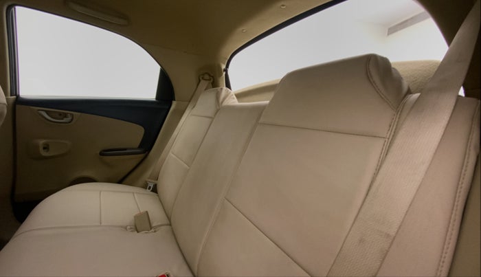 2012 Honda Brio 1.2 V MT I VTEC, Petrol, Manual, 32,061 km, Right Side Rear Door Cabin