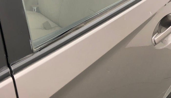 2012 Honda Brio 1.2 V MT I VTEC, Petrol, Manual, 32,061 km, Rear left door - Weather strip has minor damage