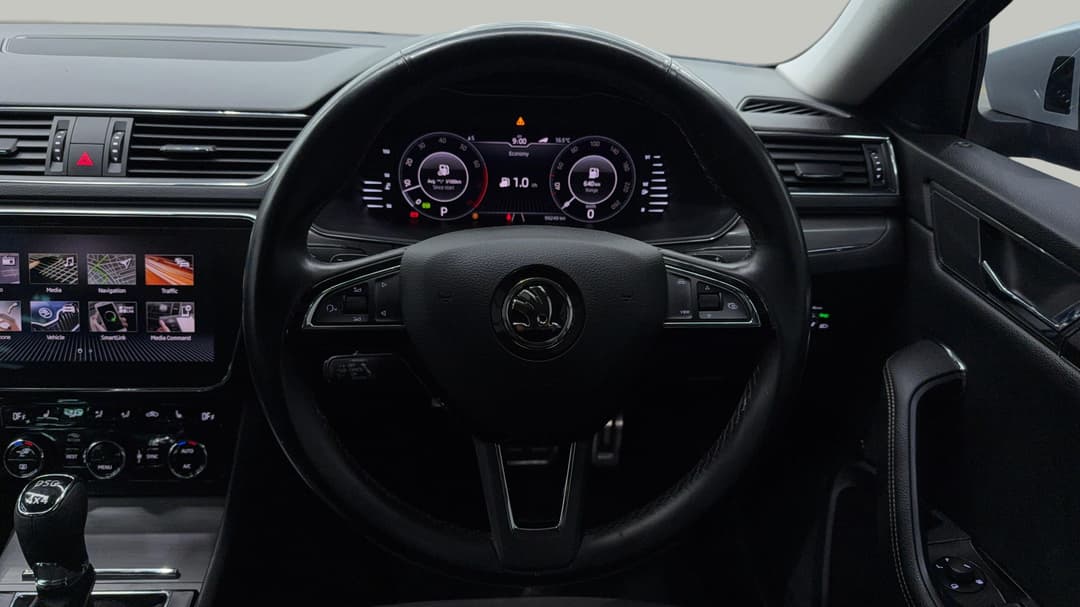 2020 SKODA Superb 200tsi Scout Limited Edition, Automatic, 99240 km, Steering Wheel Close-up