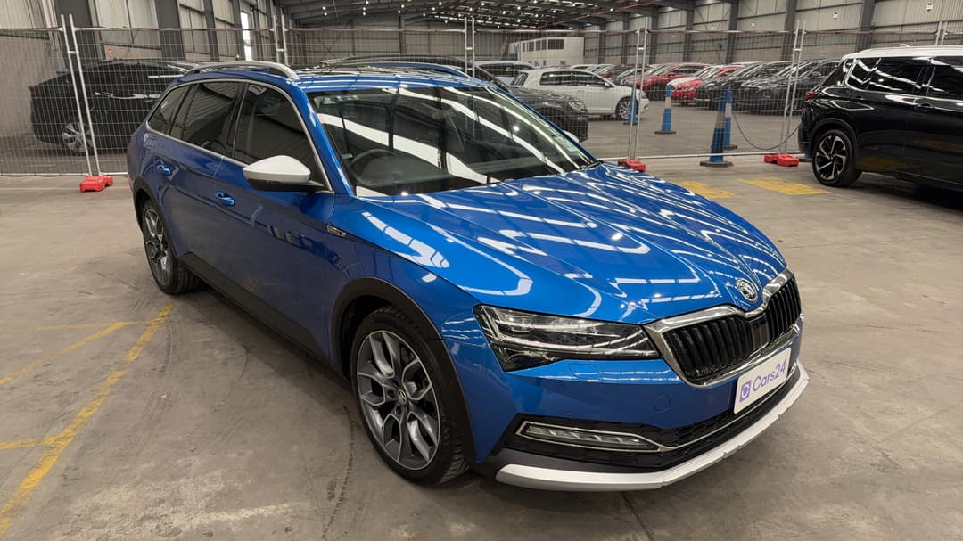 2020 SKODA Superb 200tsi Scout Limited Edition, Automatic, 99249 km, Right Front Diagonal (45- Degree) View