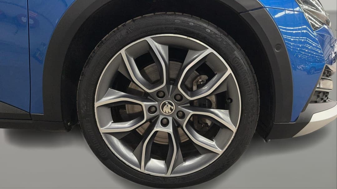 2020 SKODA Superb 200tsi Scout Limited Edition, Automatic, 99240 km, Right Front Wheel