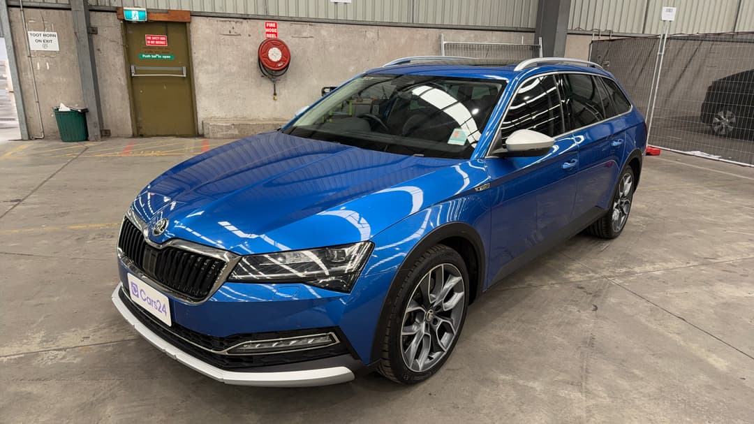 2020 SKODA Superb 200tsi Scout Limited Edition, Automatic, 99249 km, Left Front Diagonal (45- Degree) View