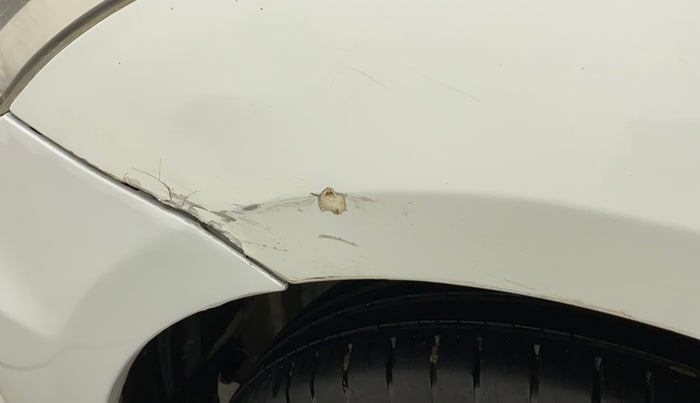 2015 Maruti Ciaz VXI, Petrol, Manual, 78,898 km, Left fender - Paint has minor damage