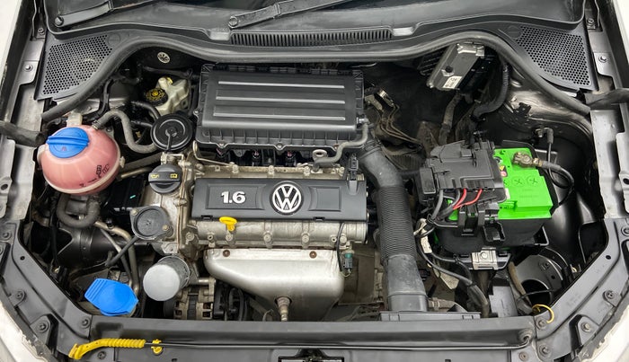 2014 Volkswagen Vento COMFORTLINE MT PETROL, Petrol, Manual, 45,321 km, Open Bonet