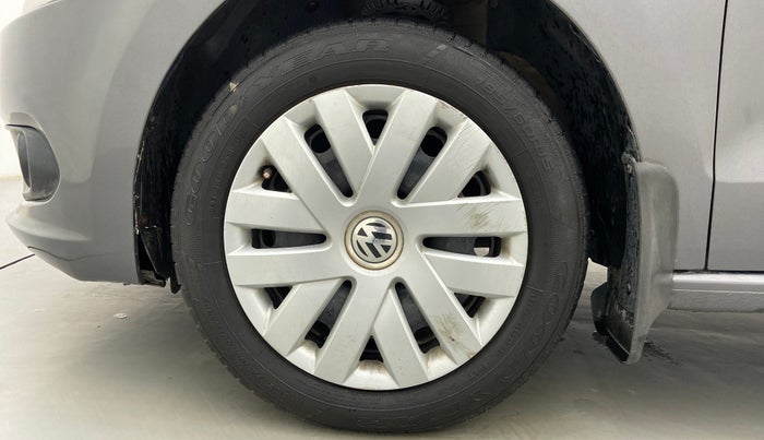2014 Volkswagen Vento COMFORTLINE MT PETROL, Petrol, Manual, 45,321 km, Left Front Wheel