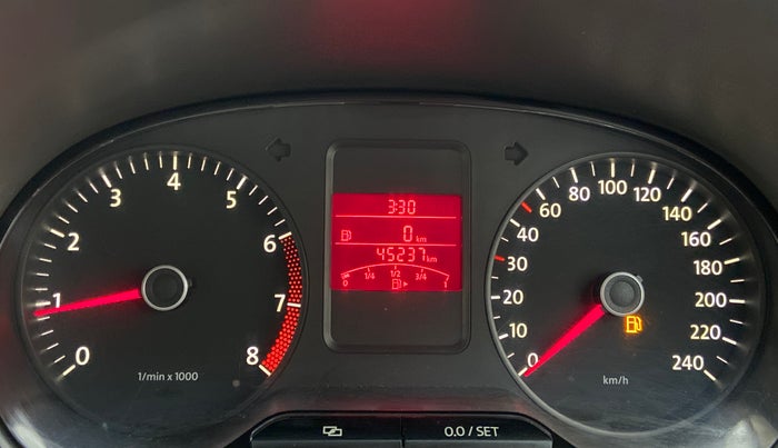 2014 Volkswagen Vento COMFORTLINE MT PETROL, Petrol, Manual, 45,321 km, Odometer Image