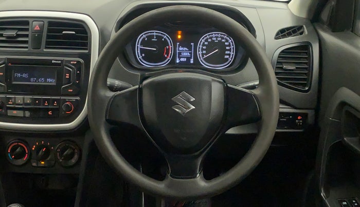 2017 Maruti Vitara Brezza VDI, Diesel, Manual, 53,140 km, Steering Wheel Close Up