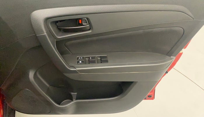 2017 Maruti Vitara Brezza VDI, Diesel, Manual, 53,140 km, Driver Side Door Panels Control