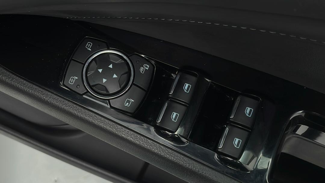 2017 Ford Mondeo Titanium, Automatic, 64921 km, Drivers Side Door Panel Controls