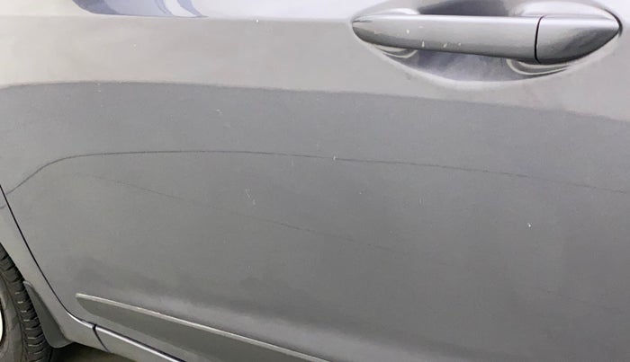 2017 Hyundai Grand i10 SPORTZ (O) AT 1.2 KAPPA VTVT, Petrol, Automatic, 68,719 km, Front passenger door - Minor scratches