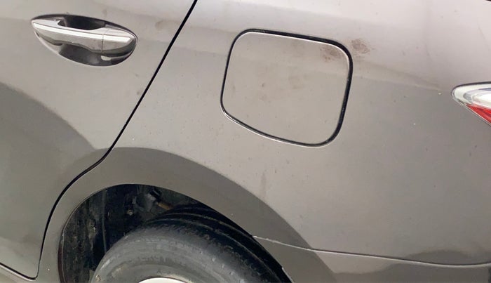 2018 Toyota Corolla Altis G DIESEL, Diesel, Manual, 1,02,279 km, Left quarter panel - Slightly dented