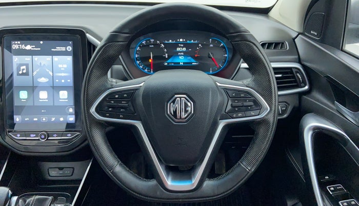 2020 MG HECTOR SHARP DCT PETROL, Petrol, Automatic, 8,787 km, Steering Wheel Close-up