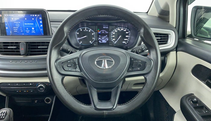 2021 Tata ALTROZ XT 1.5 RTQ, Diesel, Manual, 16,973 km, Steering Wheel Close Up