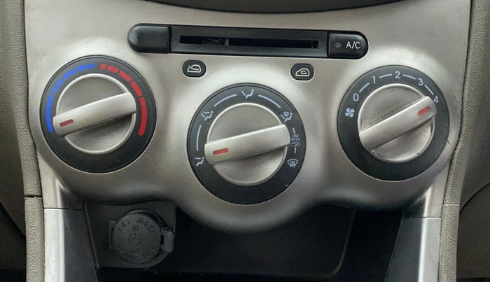 2013 Hyundai i10 ERA 1.1 IRDE, CNG, Manual, 77,850 km, Dashboard - Air Re-circulation knob is not working