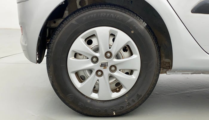 2013 Hyundai i10 ERA 1.1 IRDE, CNG, Manual, 77,850 km, Right Rear Wheel