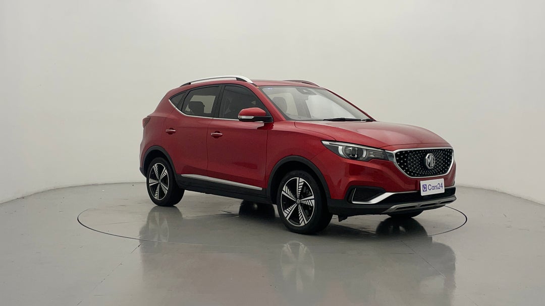 2020 MG ZS EV Essence, Automatic, 33958 km, Right Front Diagonal (45- Degree) View