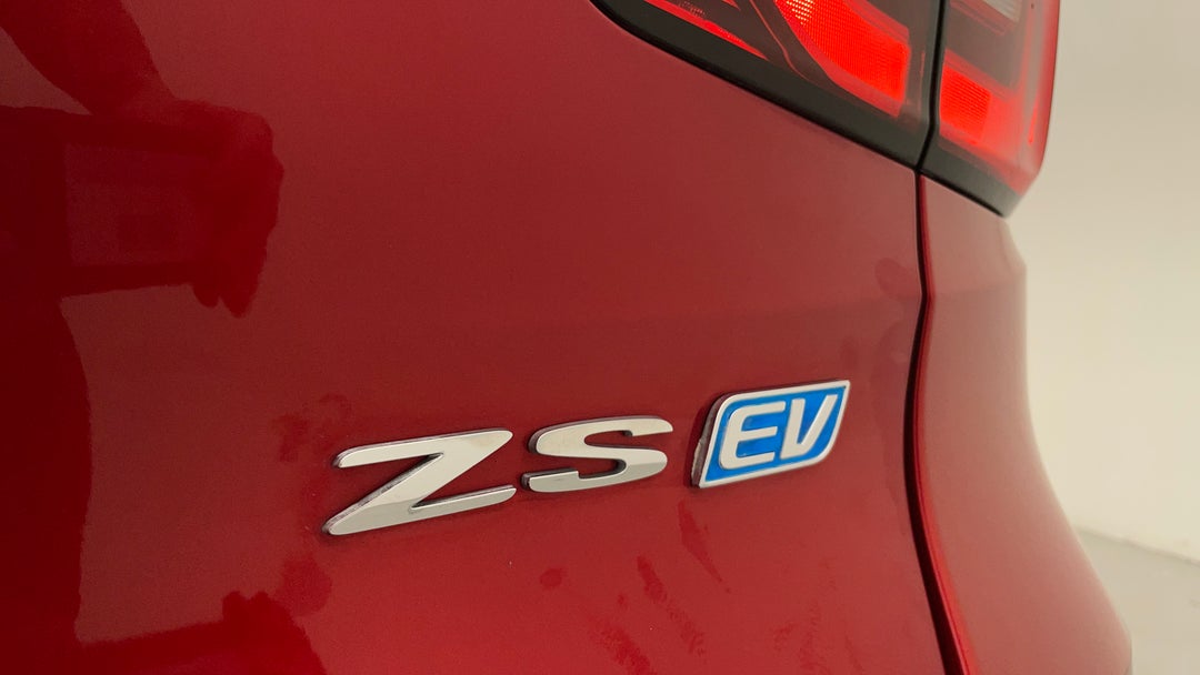 2020 MG ZS EV Essence, Automatic, 33958 km, Badge (Boot Right Side)