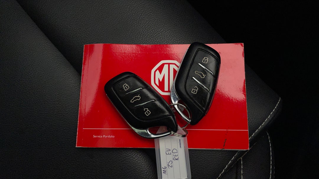 2020 MG ZS EV Essence, Automatic, 33958 km, Key Close-up