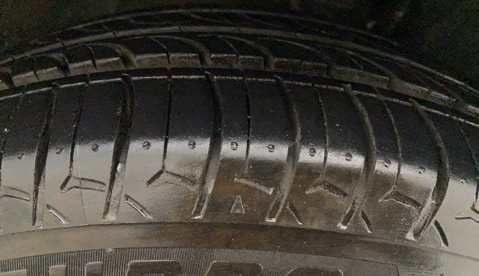 2017 Maruti IGNIS DELTA 1.2 AMT, Petrol, Automatic, 19,358 km, Right Rear Tyre Tread