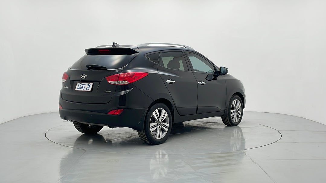 Right Back Diagonal (45- Degree) View