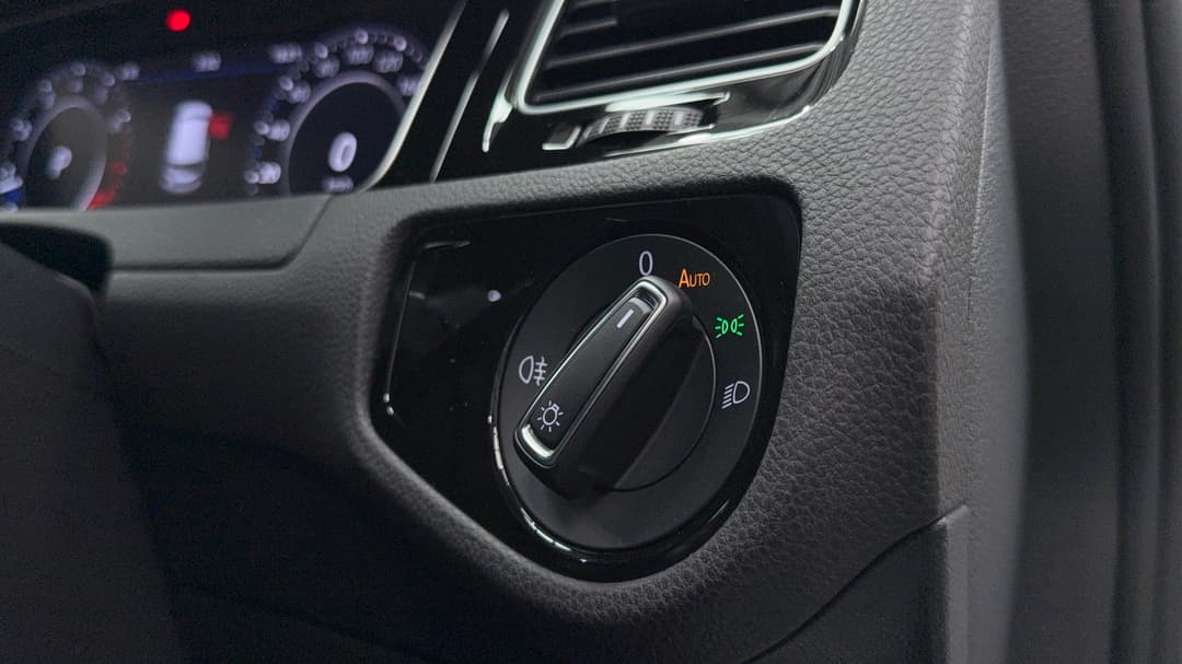 2019 Volkswagen Golf R, Automatic, 55812 km, Utility Switches/Buttons