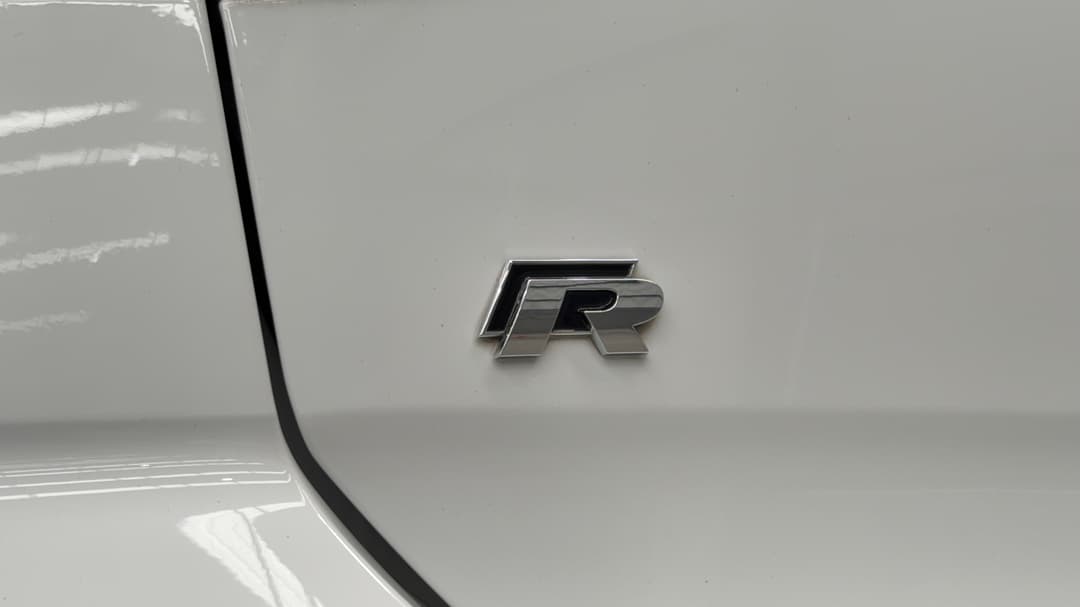 2019 Volkswagen Golf R, Automatic, 55812 km, Badge (Boot Left Side)