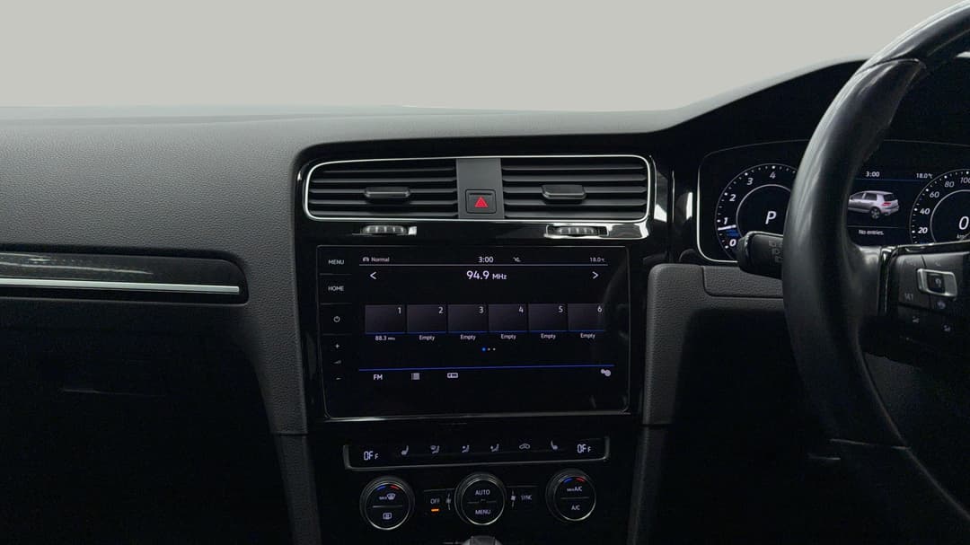 2019 Volkswagen Golf R, Automatic, 55812 km, Center Console