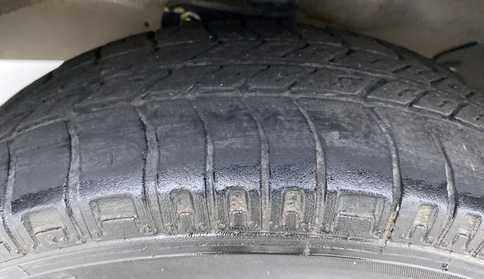 2019 Maruti Eeco 5 STR WITH AC PLUSHTR, Petrol, Manual, 12 km, Left Front Tyre Tread